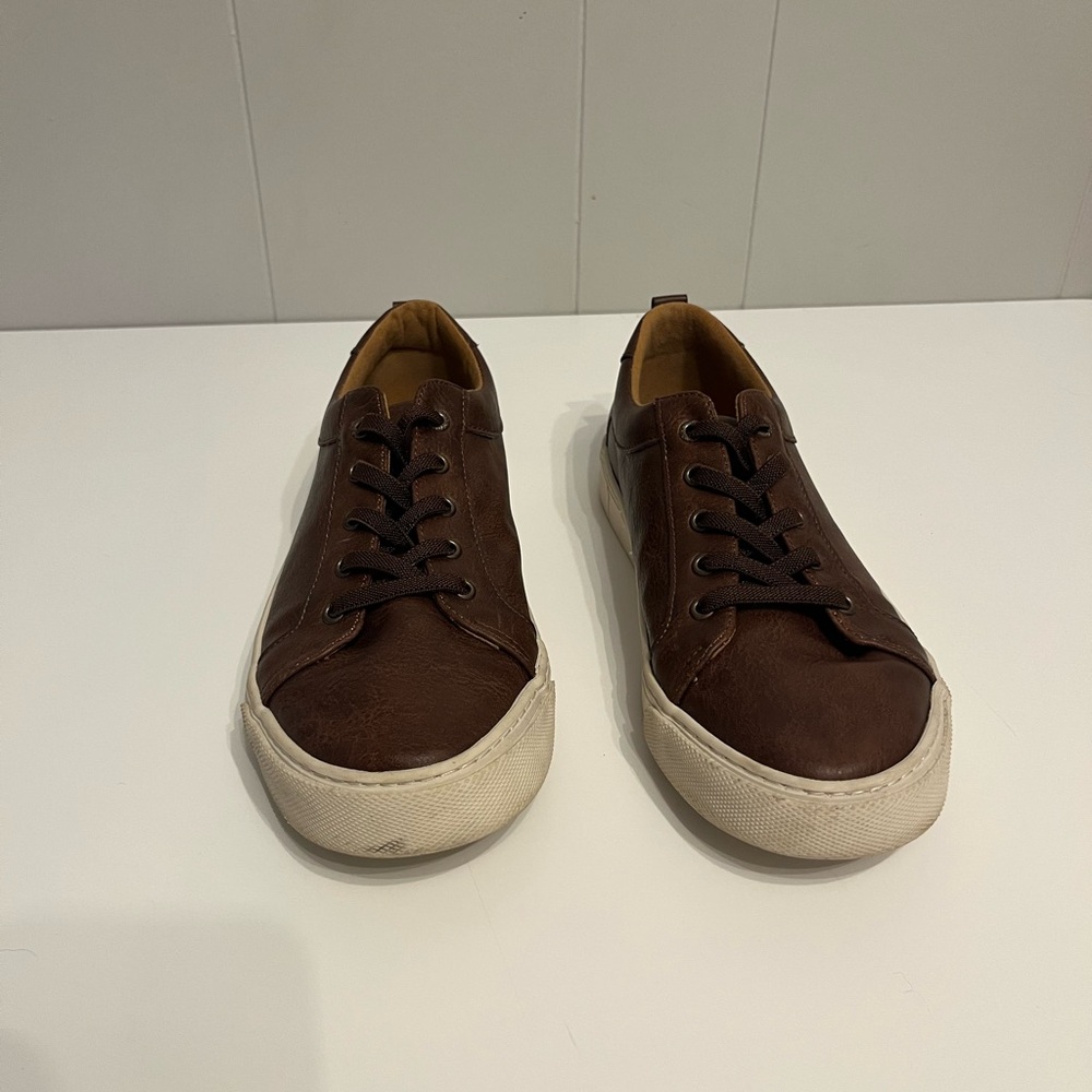 Old Navy Brown Leather Men's Sneakers Size 6